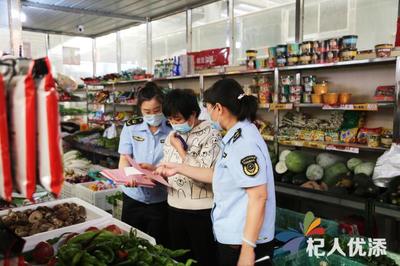 新泰市市场监管局开展农贸市场食用农产品质量安全宣讲活动